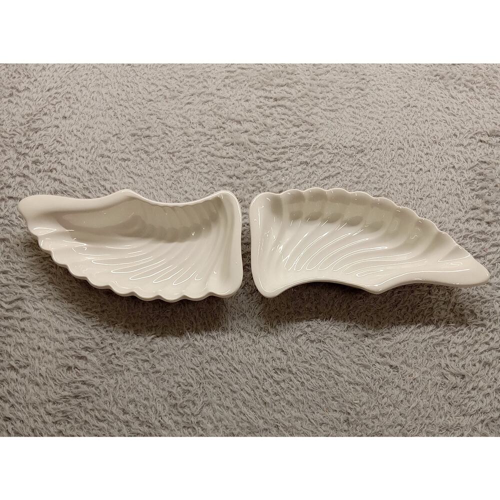 2 Vintage Maddux of California Pottery White Dishes 3066